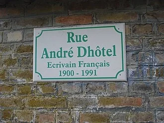 André Dhôtel